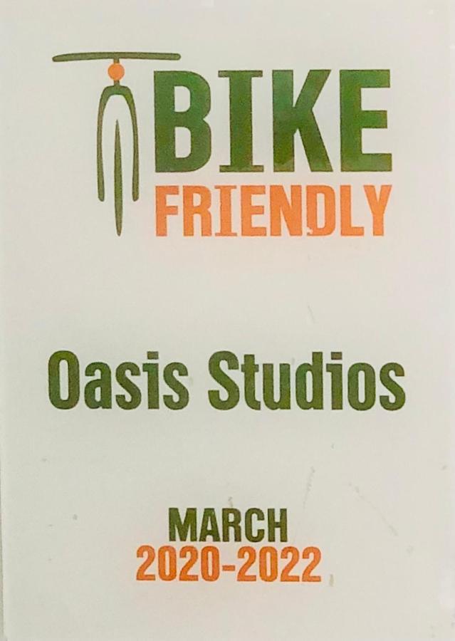 ميكري فيغلا Oasis Studios المظهر الخارجي الصورة